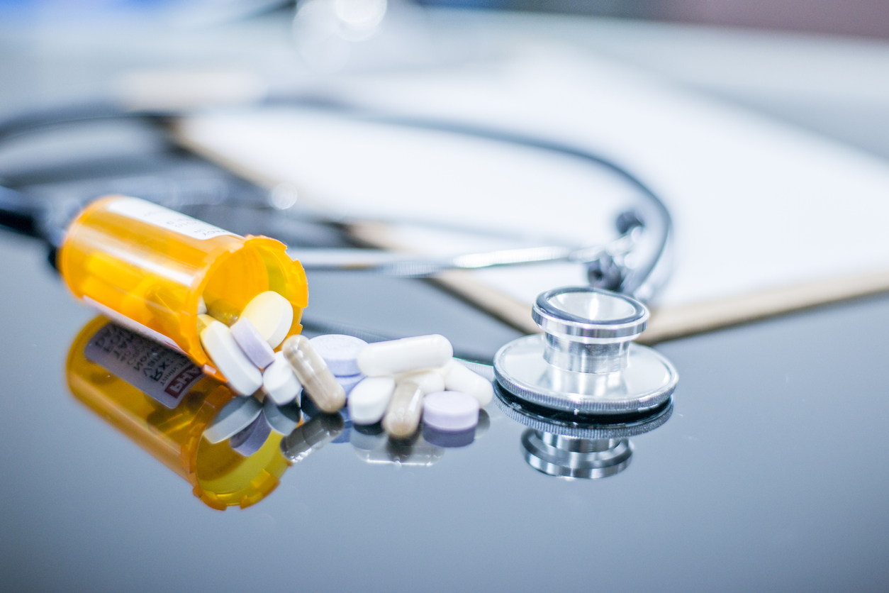 Things to Consider Before Filing a Wrong Prescription or Medication Lawsuit